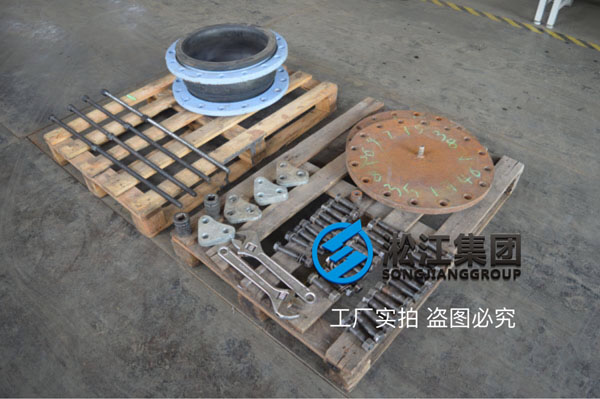 【圖析】DN400橡膠接頭壓力檢測(cè)“好質(zhì)量不是說(shuō)說(shuō)而已” 【圖析】DN400橡膠接頭壓力檢測(cè)“好質(zhì)量不是說(shuō)說(shuō)而已”